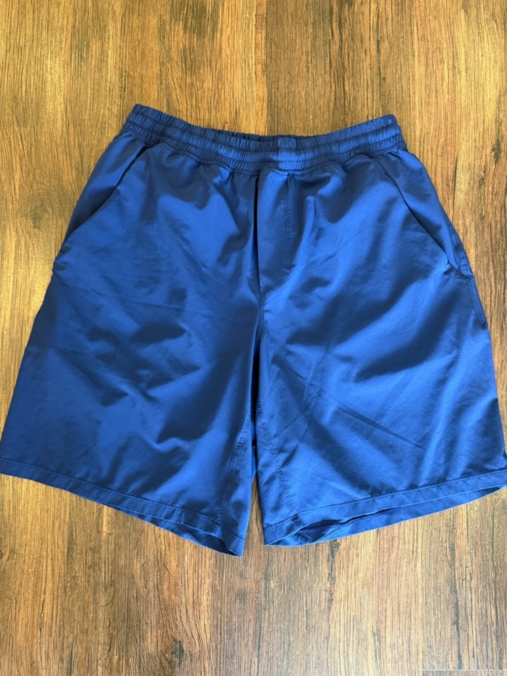 Lululemon Men's Medium Navy Pace Breaker 9” Athletic Shorts EUC